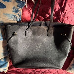 Louis Vuitton Black Embossed Tote Bag neverfull mm - noir